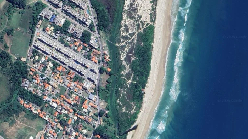 Vista aérea do Campeche com a localização das Residências Assis